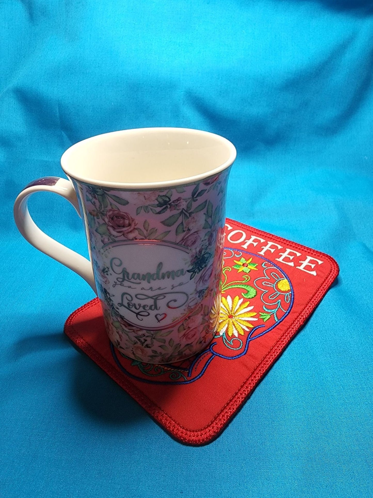 MugRug coffee Cup and cookie coaster - Skulls